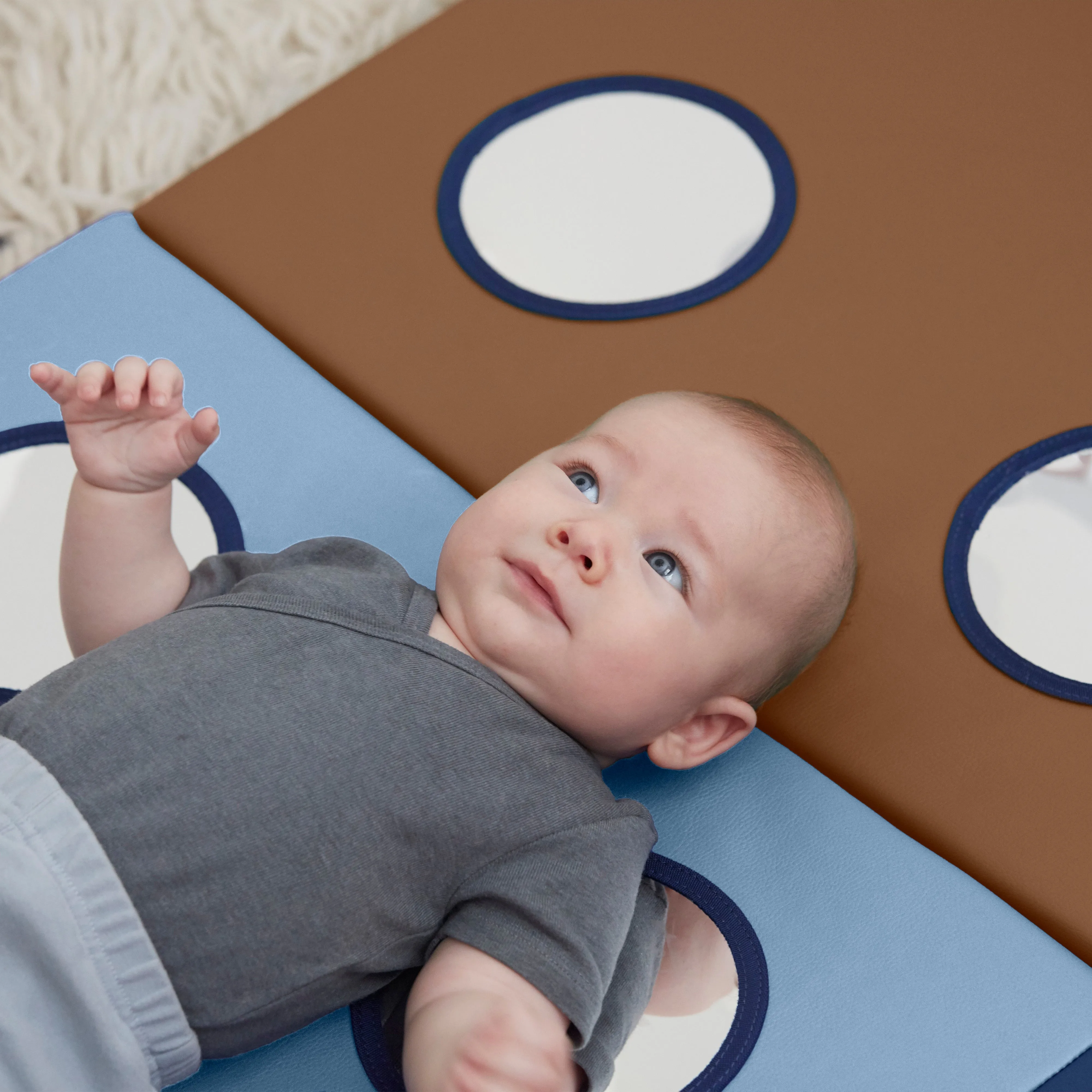 123 Look At Me Counting Activity Mat with Sensory Mirrors