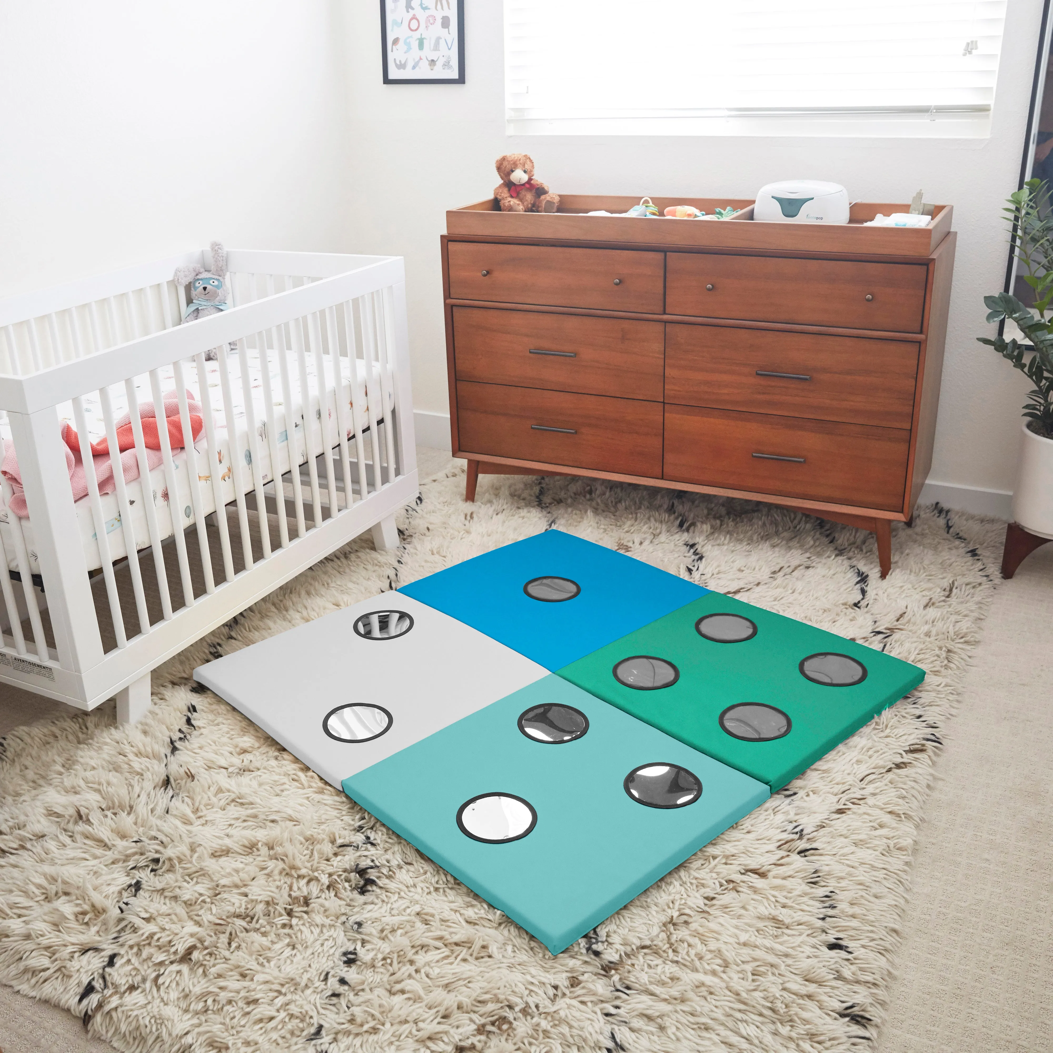 123 Look At Me Counting Activity Mat with Sensory Mirrors