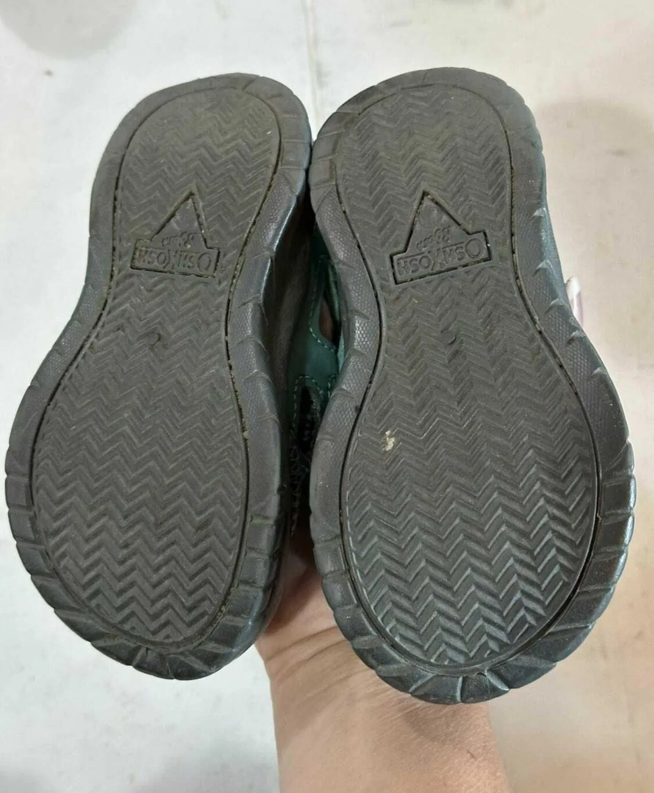 Closed toe sandals size 7, Shoes 7 (Walkers:12-24 mth)