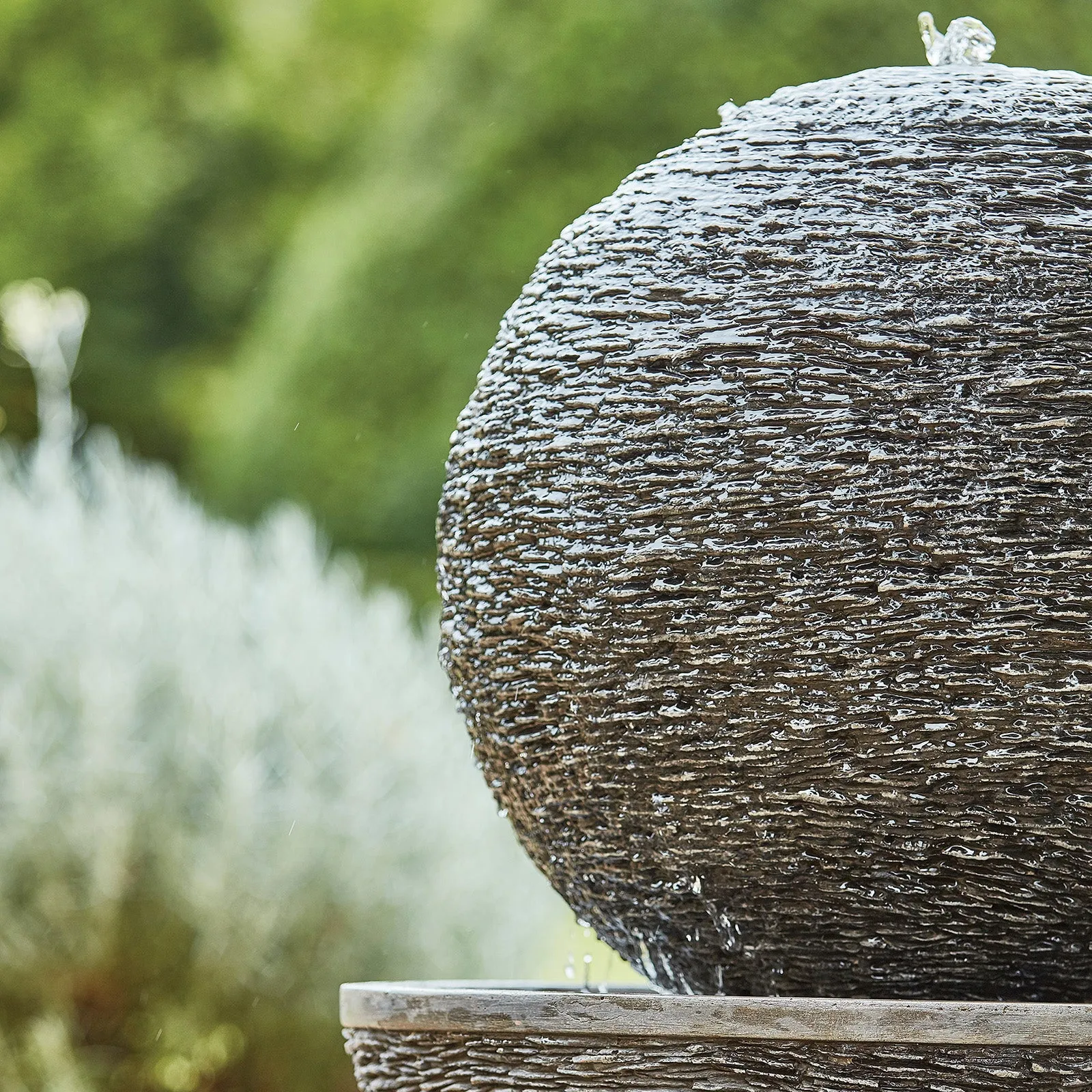 Easy Fountain Mysterious Moon