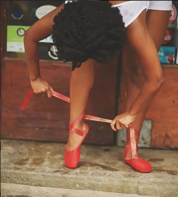 Fabric Pointe Paint | Victoria Paige Red