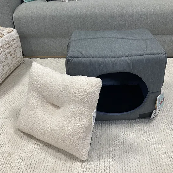 SAMPLE SALE: Water Resistant Dog Cube Grey