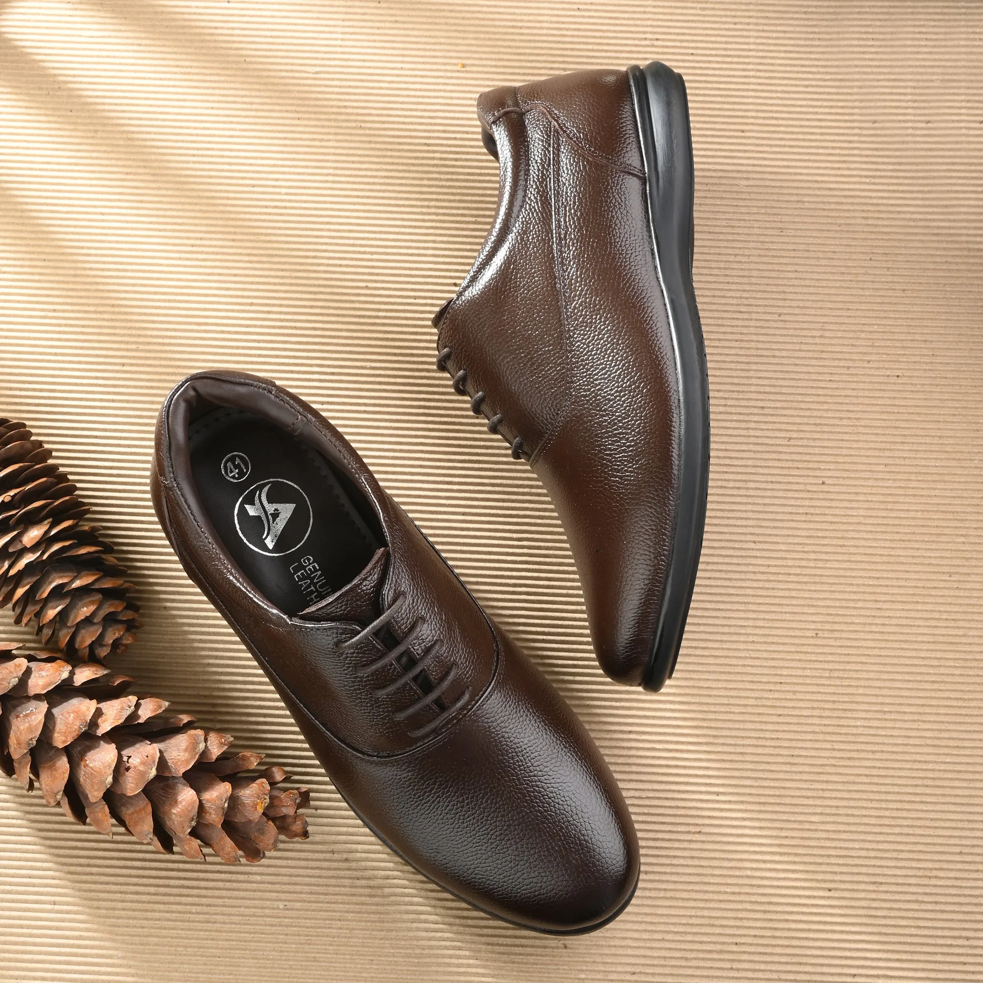 Svelte Oxford Full Grain Leather Derby Lace Ups