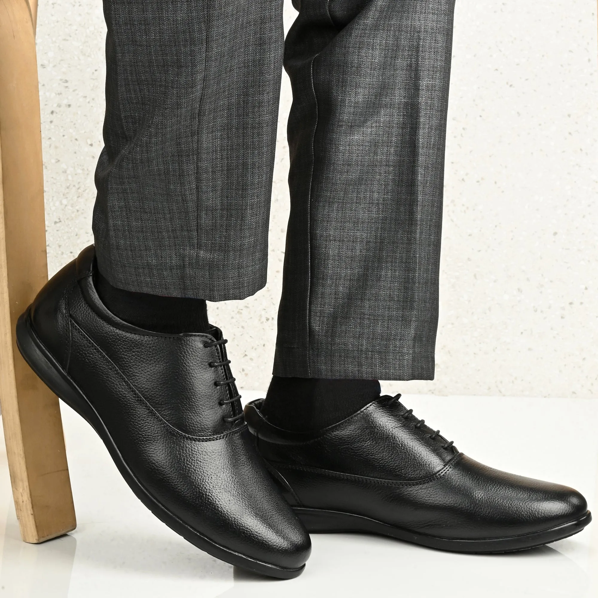 Svelte Oxford Full Grain Leather Derby Lace Ups